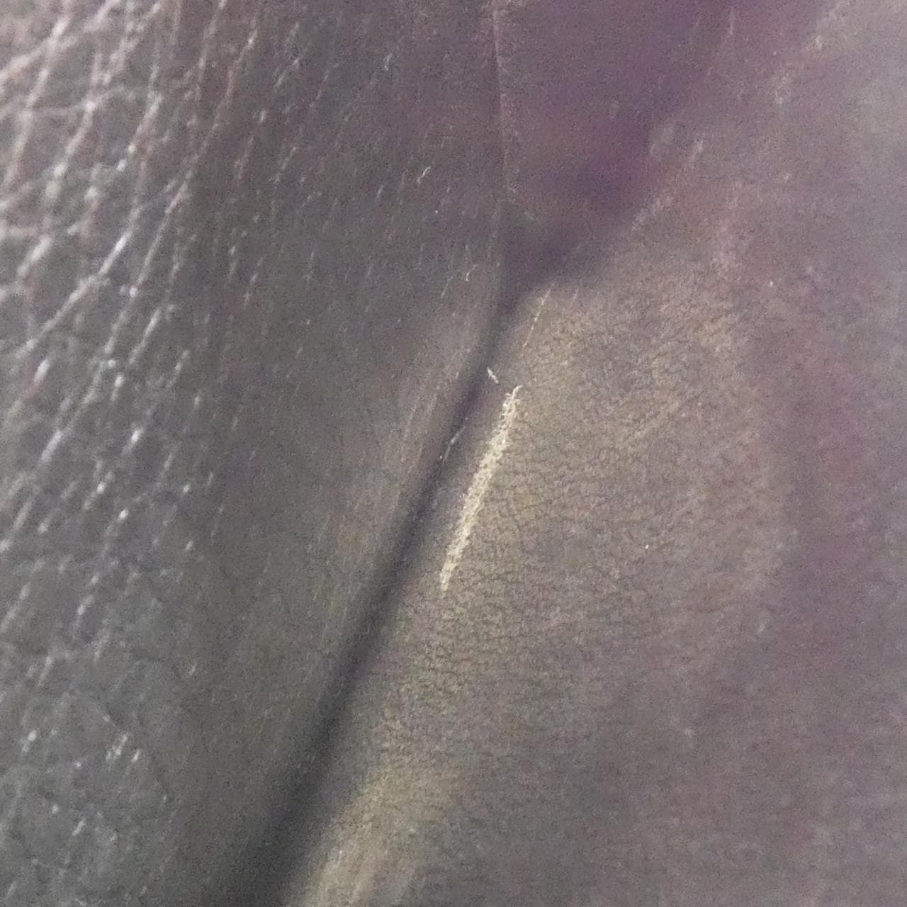 フェンディ セレリア 7M0280 AP3B 財布