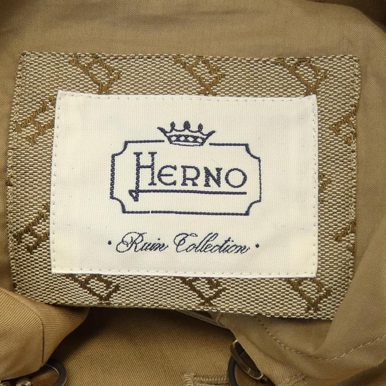 ヘルノ Herno トレンチコート