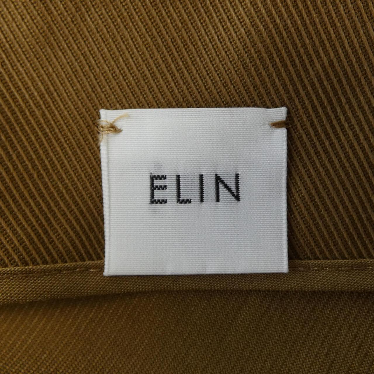 エリン ELIN ベスト