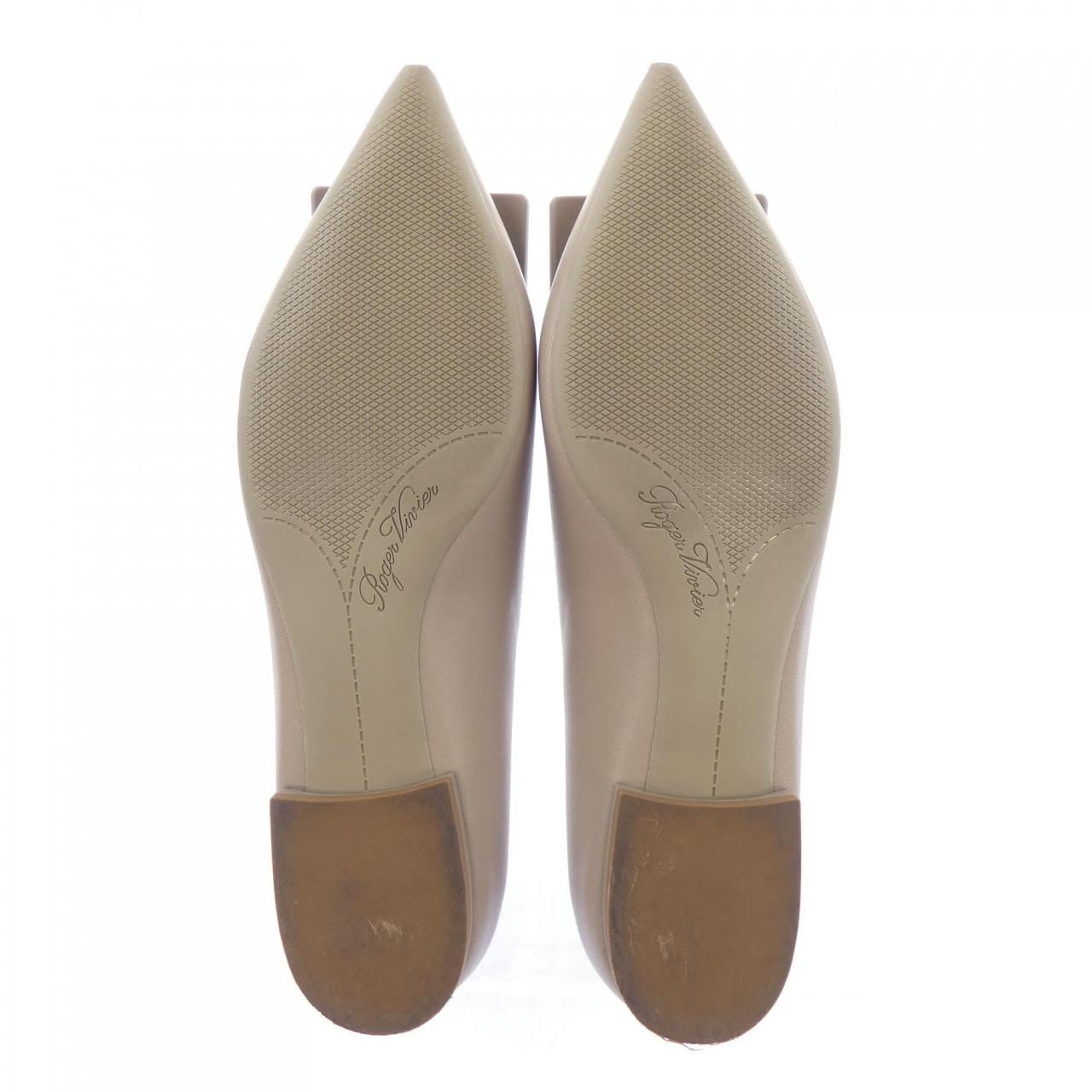 ロジェヴィヴィエ ROGER VIVIER ゴメッティーヌ フラットシューズ