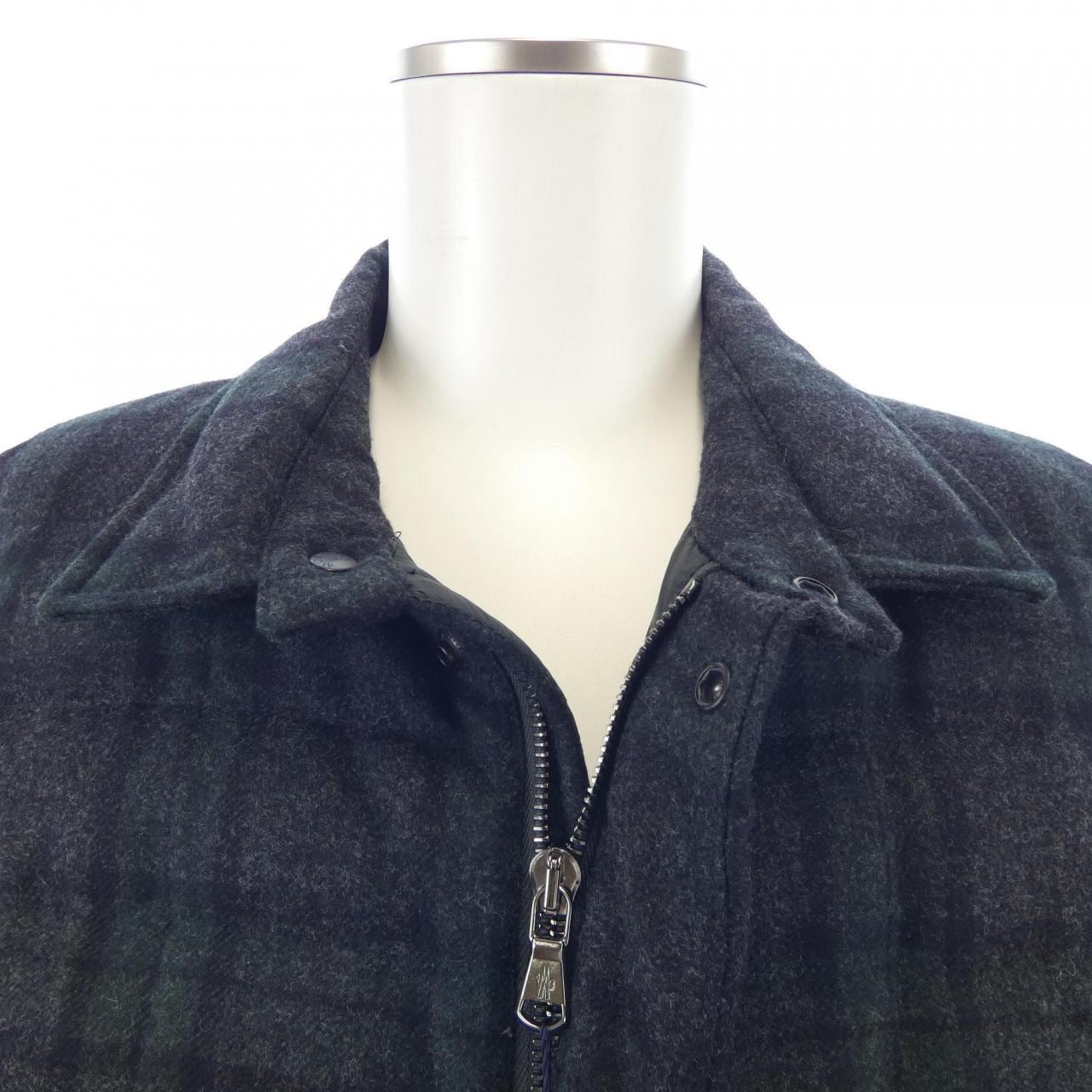 モンクレール MONCLER ダウンジャケット