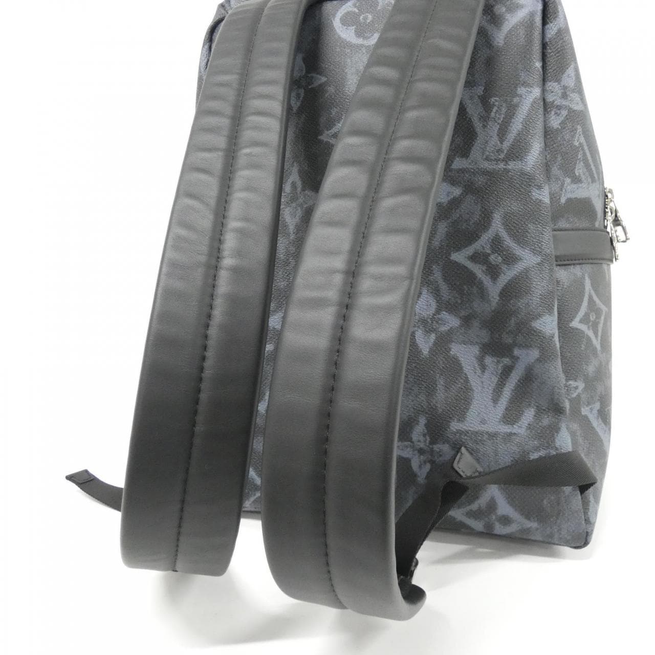 ルイヴィトン モノグラム パステル ノワール ディスカバリー バックパック M57274 リュックサック