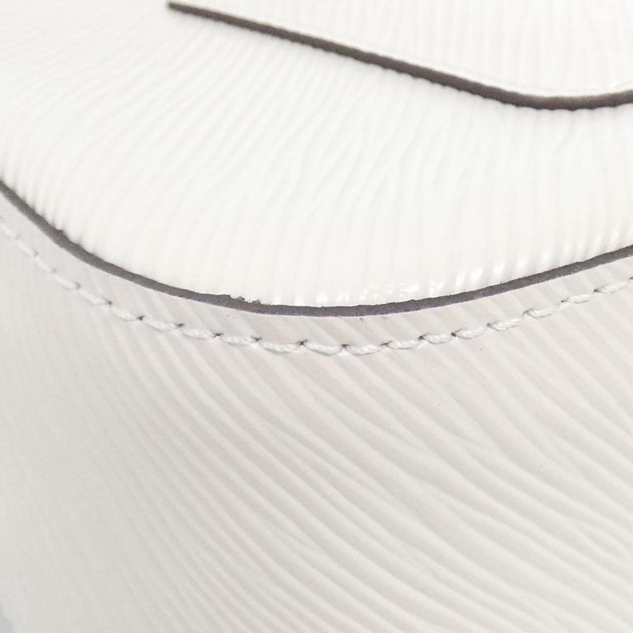 ルイヴィトン エピ マレル M80688 ショルダーバッグ