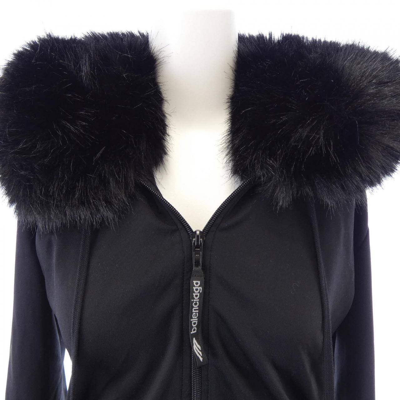 バレンシアガ BALENCIAGA 855647 TTVK3 パーカー