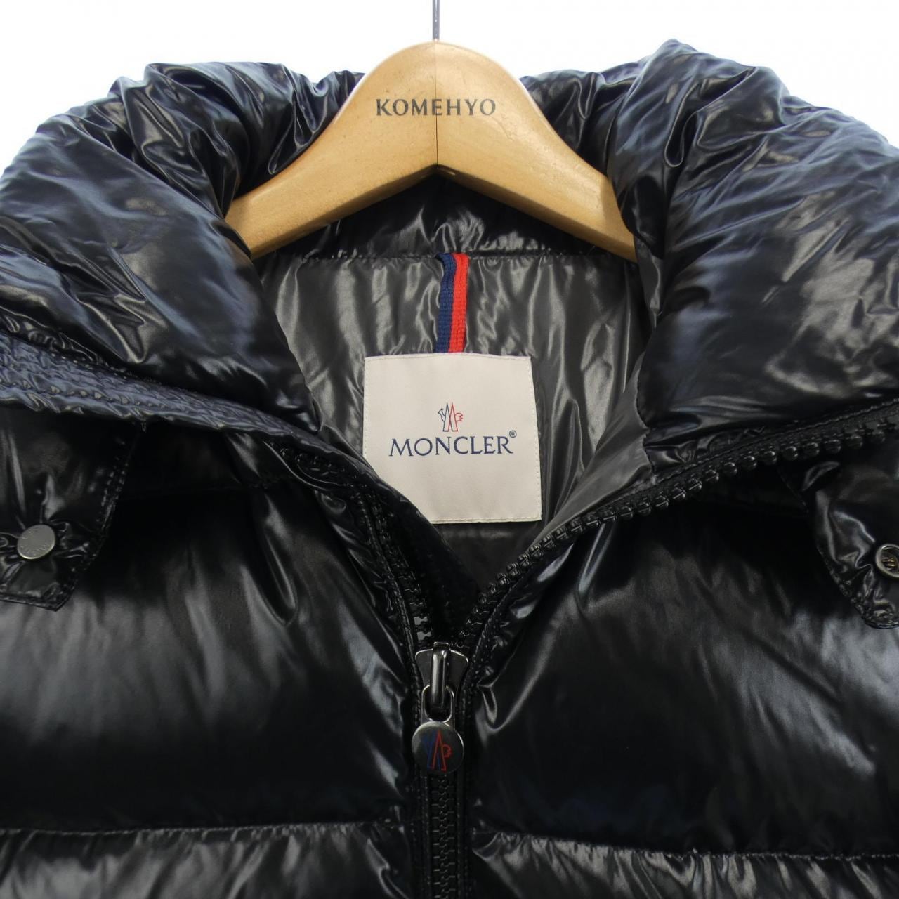 モンクレール MONCLER ダウンジャケット