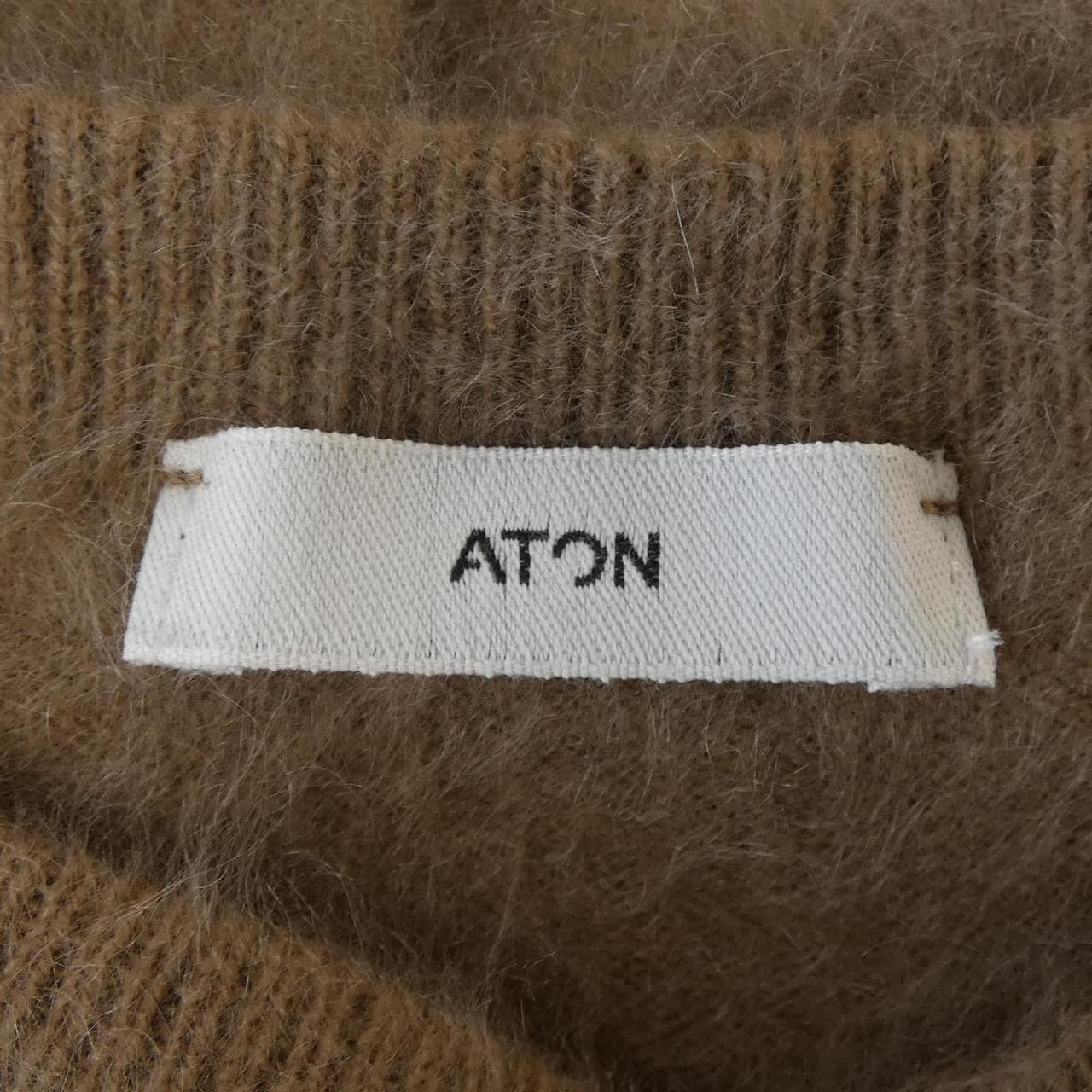 エイトン ATON ニット