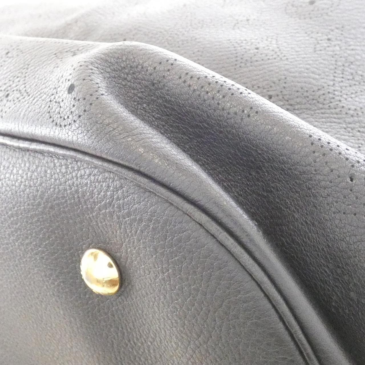 ルイヴィトン マヒナ XL M95547 ショルダーバッグ