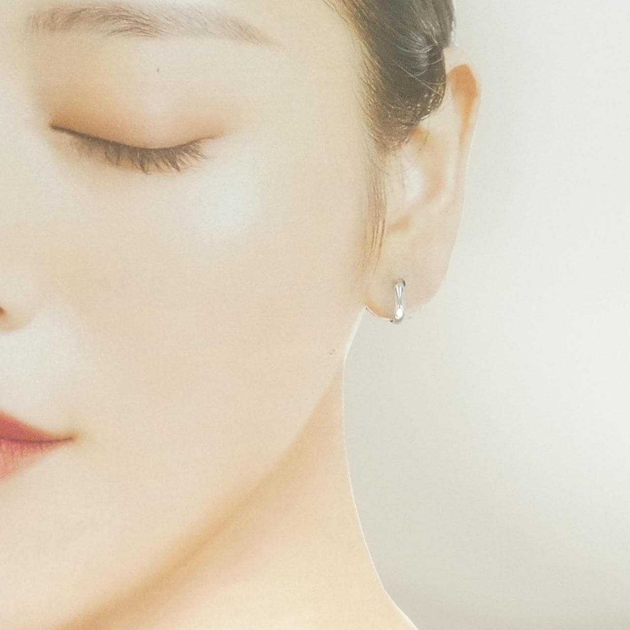 【新品】K18WG フープ ピアス