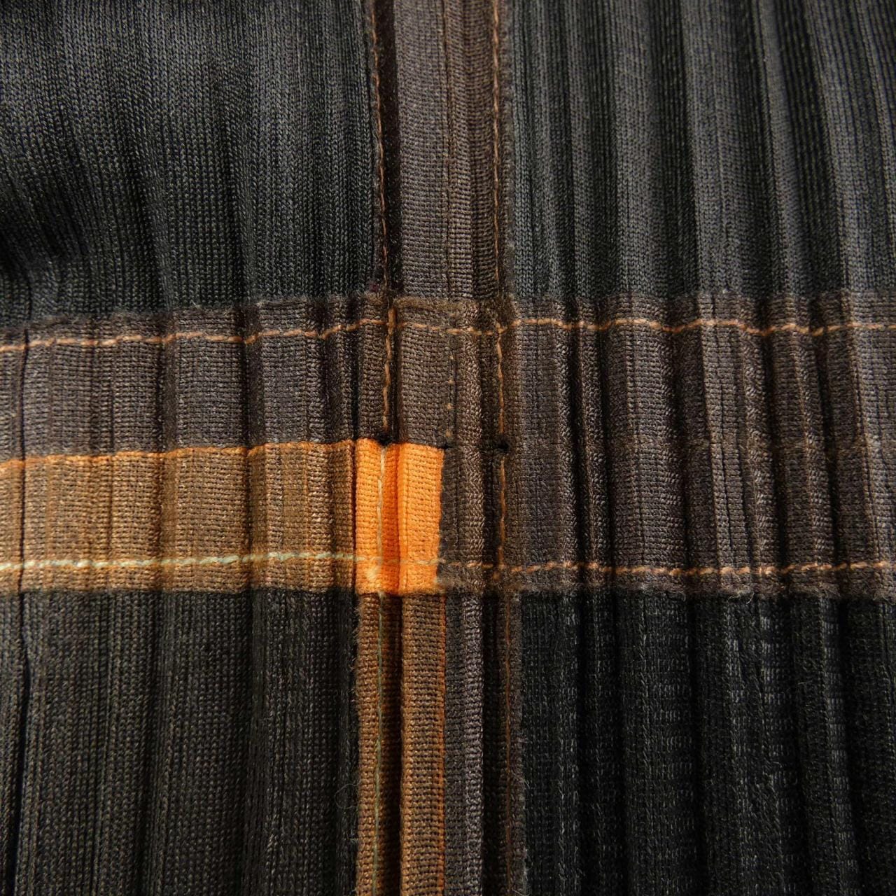 百褶百褶PLEATS PLEASE PP64JK545上衣