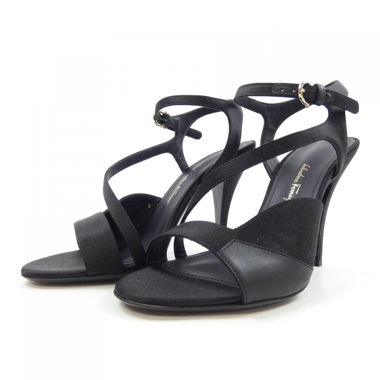 サルヴァトーレフェラガモ SALVATORE FERRAGAMO サンダル