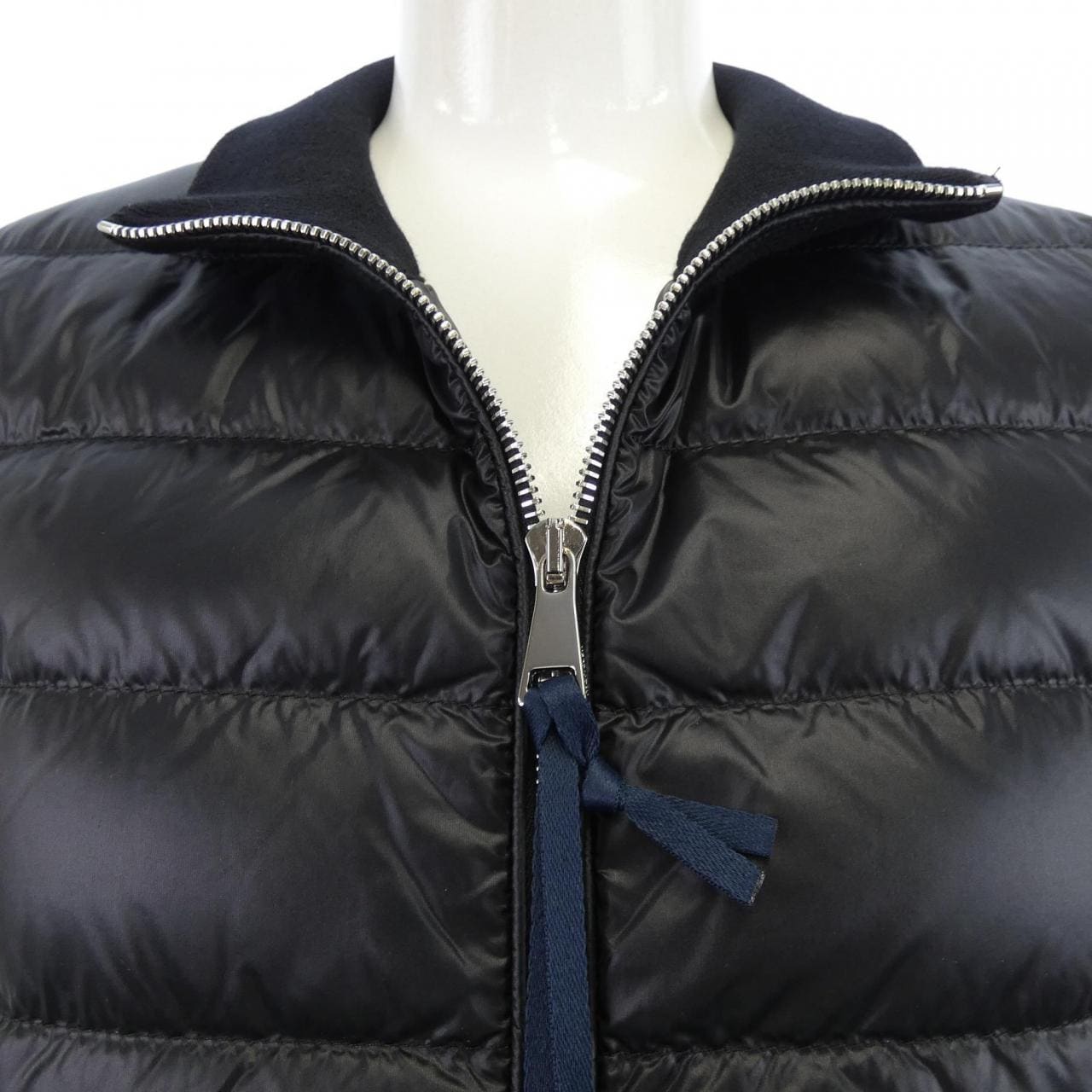 【新品】モンクレール MONCLER 20939B00023 ダウンジャケット