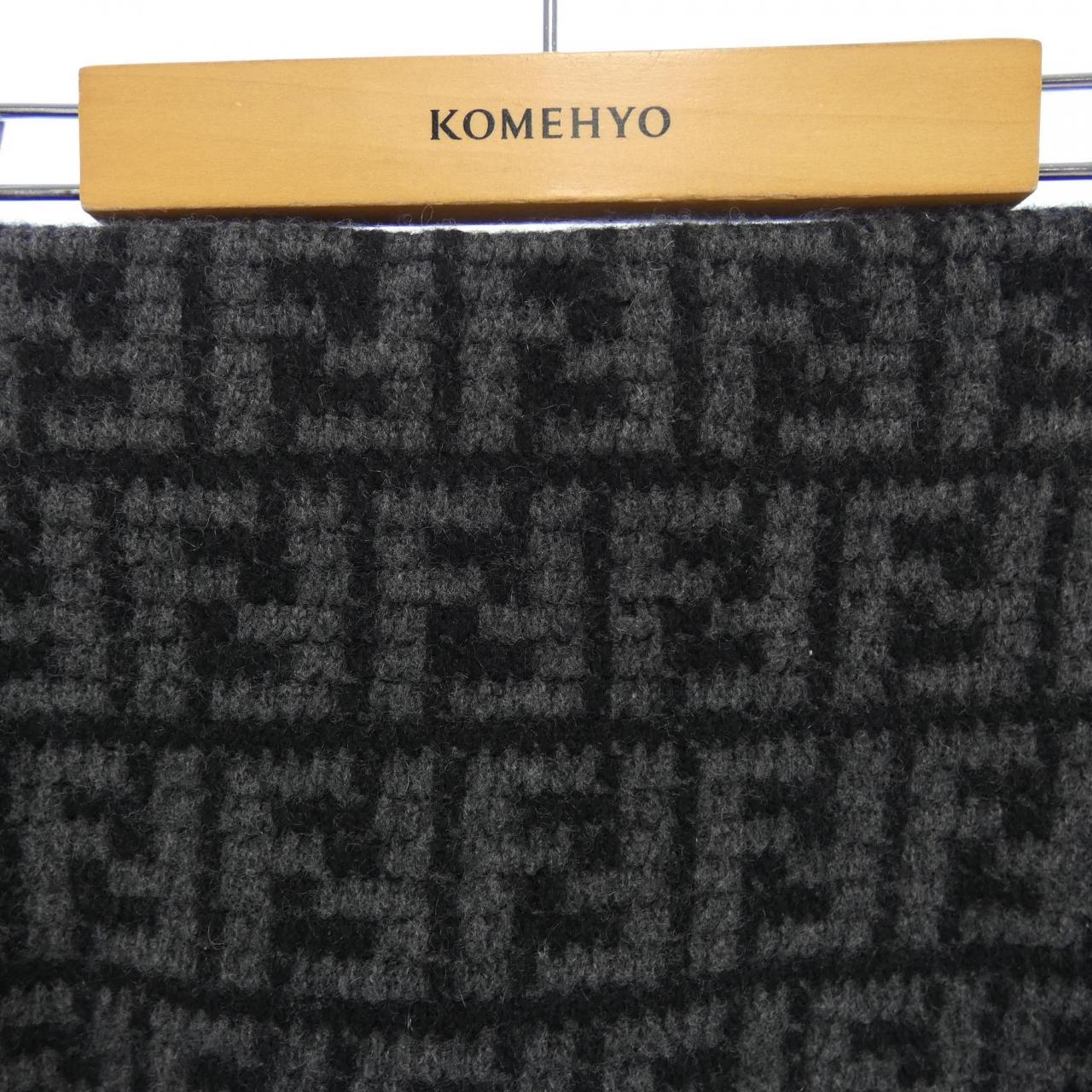フェンディ FENDI FZQ686 ALOJ スカート