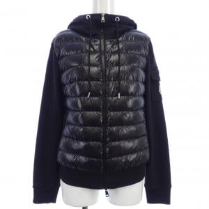 モンクレール MONCLER ダウンジャケット