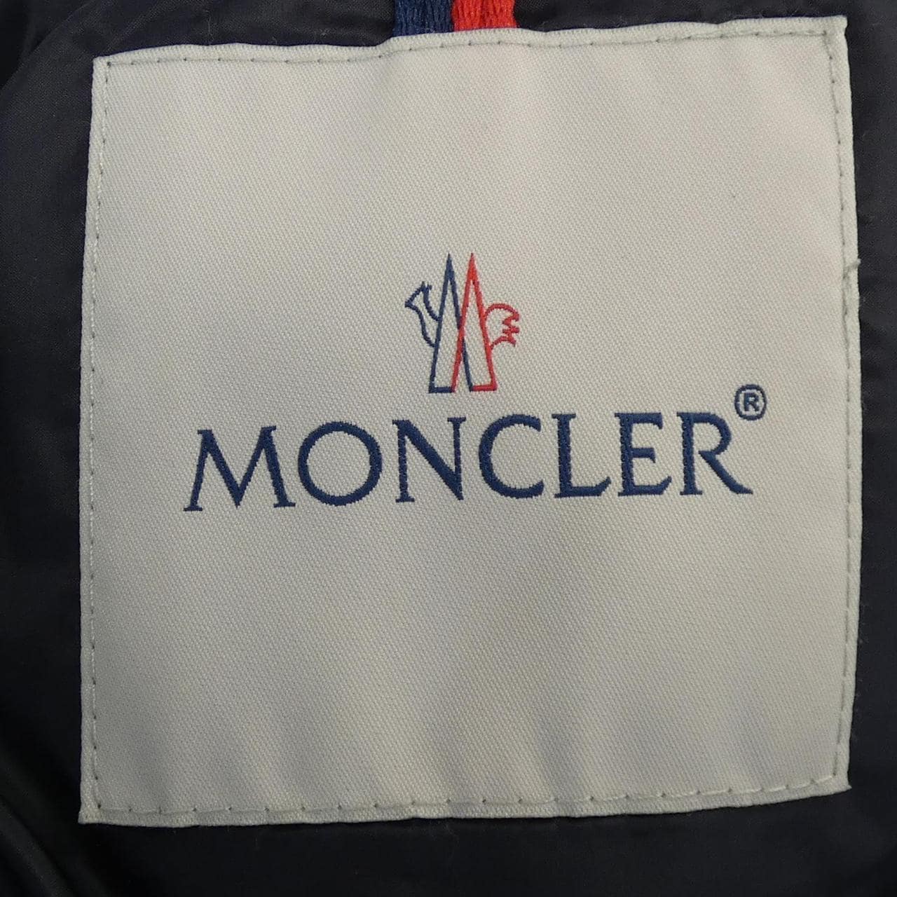 モンクレール MONCLER ダウンジャケット