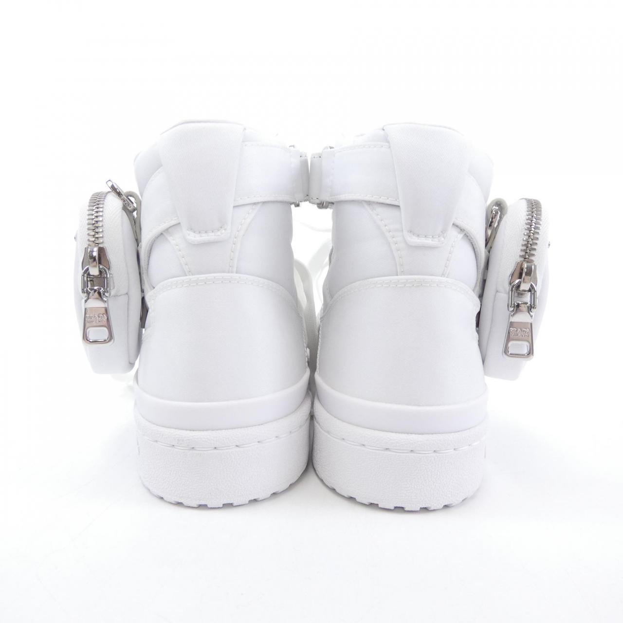 プラダ PRADA スニーカー