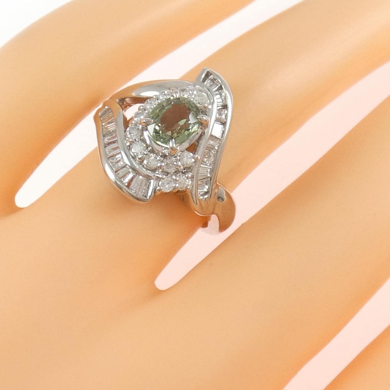 PT900 アレキサンドライト リング 0.846CT