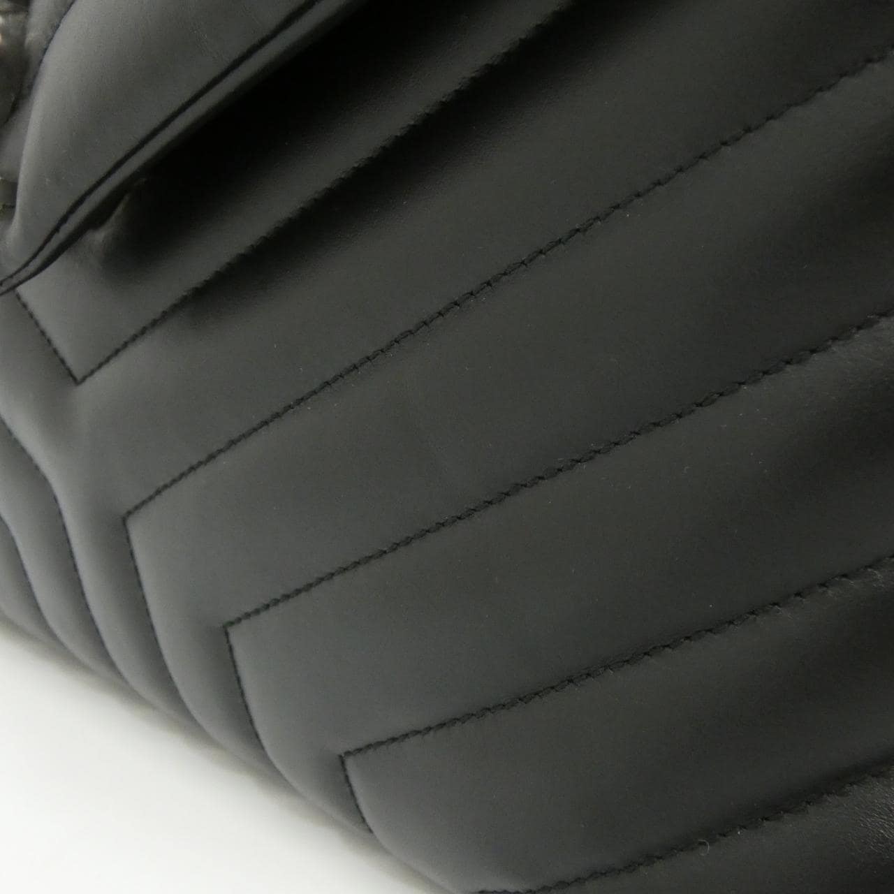 サンローラン ルールー ミディアム 574946 DV726 ショルダーバッグ