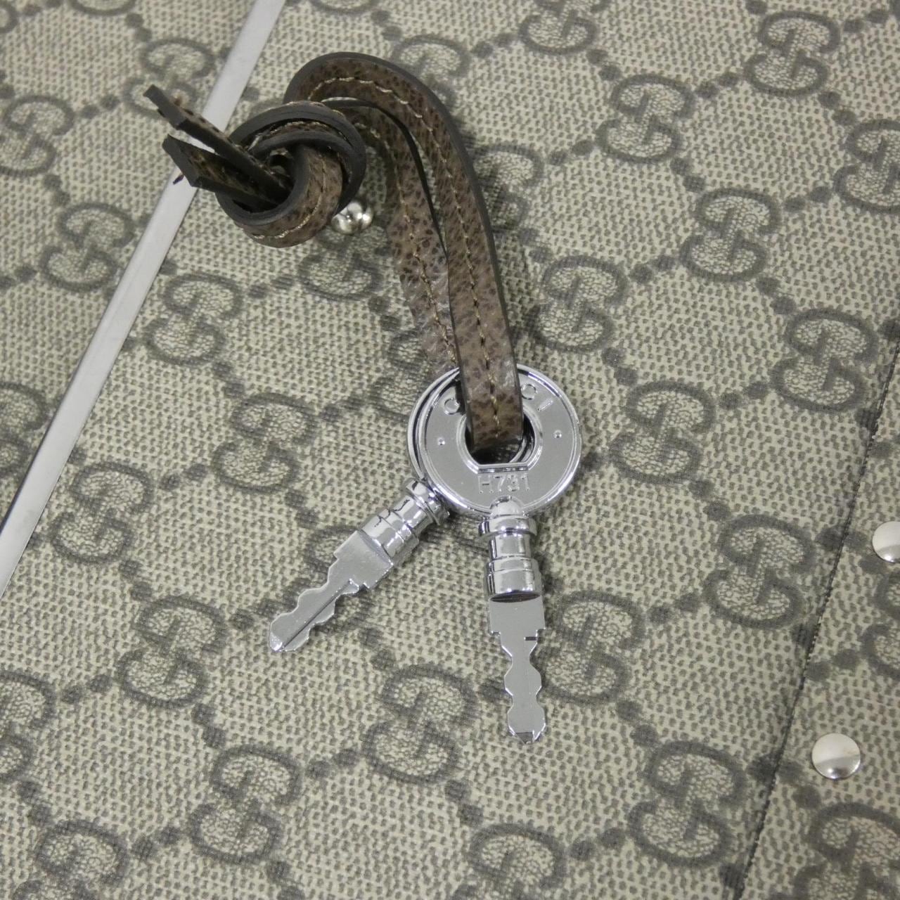 グッチ 73.6L 533621 9VEFW キャリーバッグ