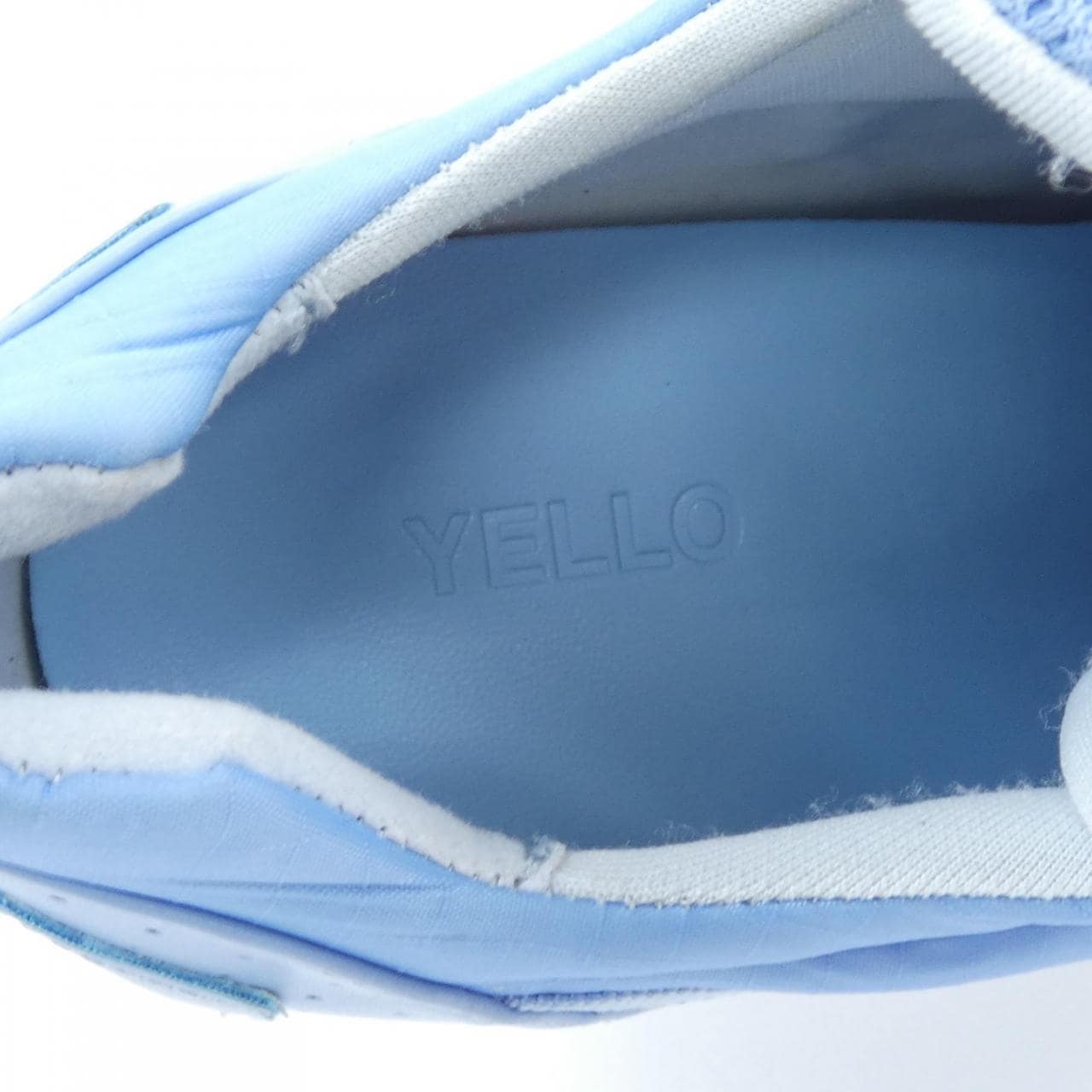YELLO シューズ