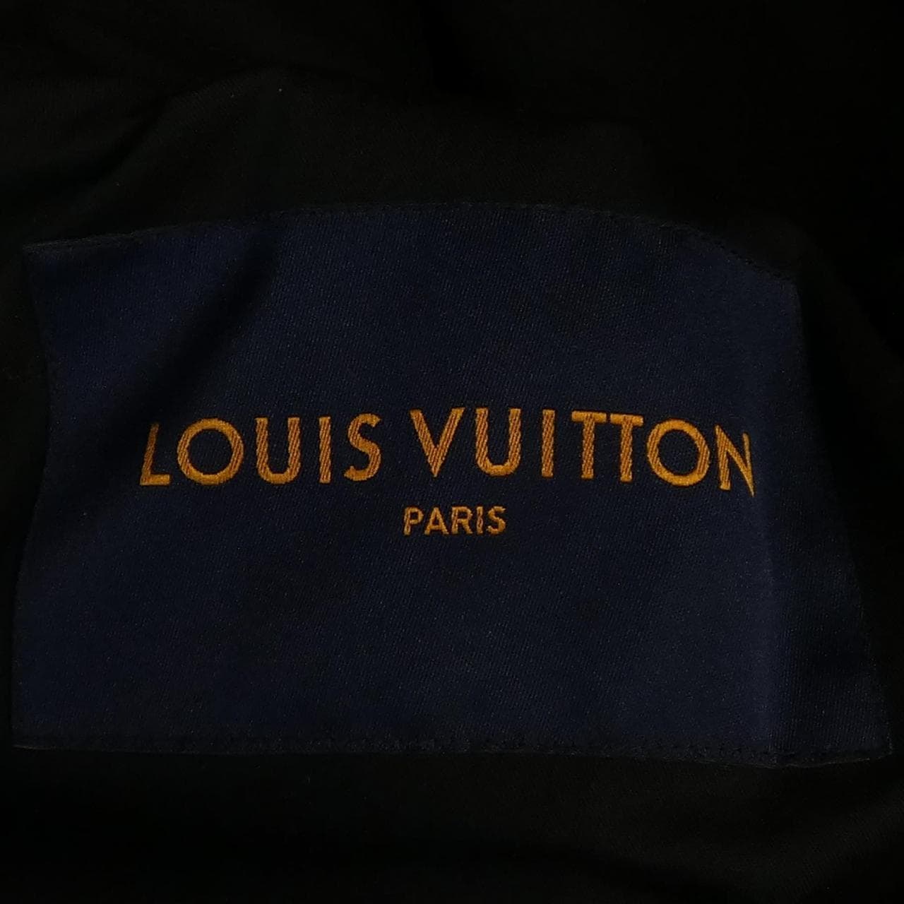 ルイヴィトン LOUIS VUITTON モノグラムエンボスユティリティジャケット HIL46EQXS レザージャケット