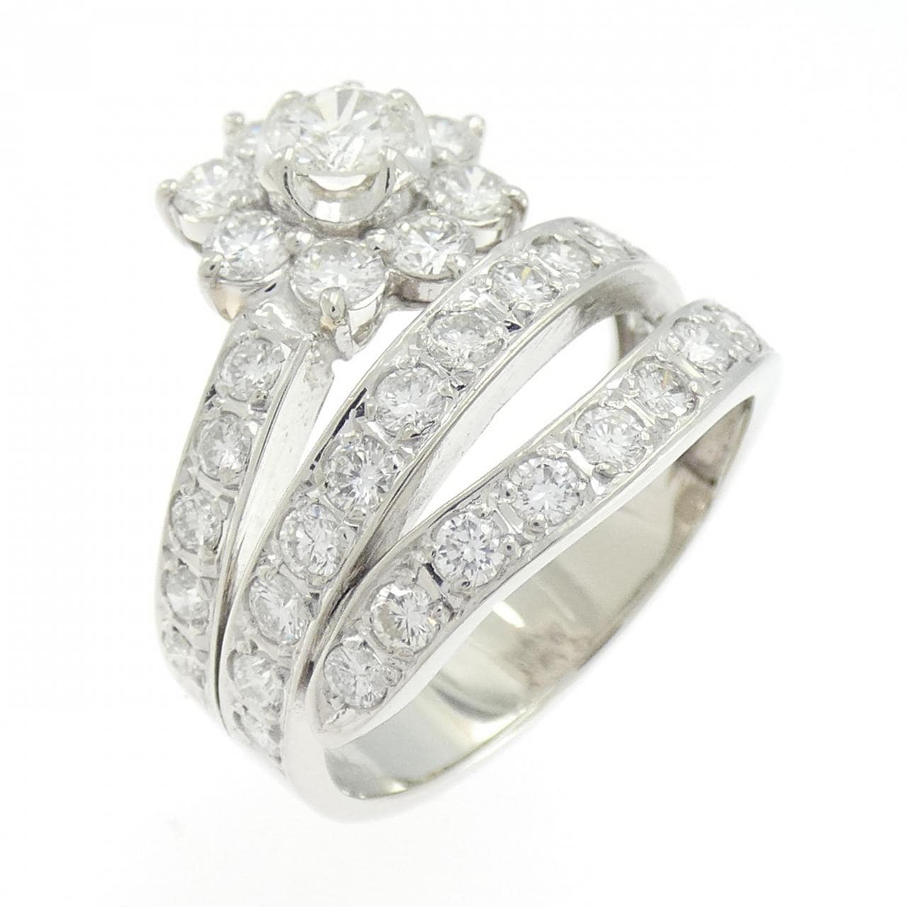 PT900 フラワー ダイヤモンド リング 0.32CT