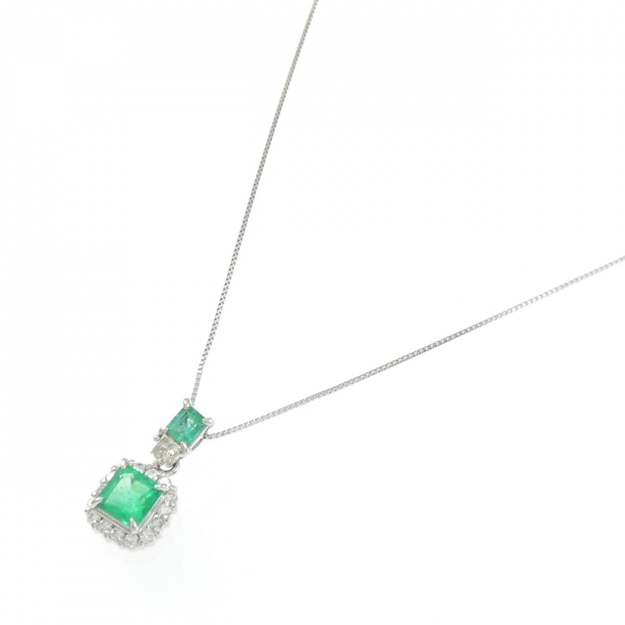 PT900/純PT エメラルド ネックレス 0.69CT