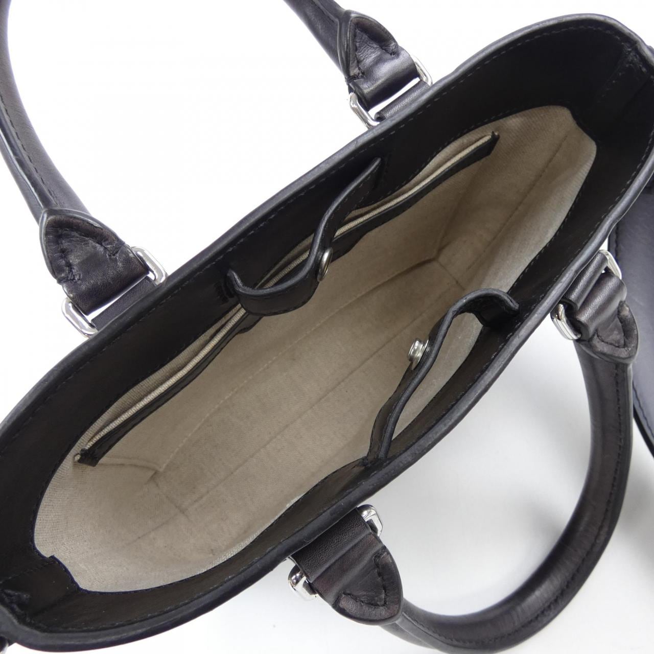 ベルルッティ Berluti トゥジュールガリバーグラディアントスクリットレザーメッセンジャー BAG