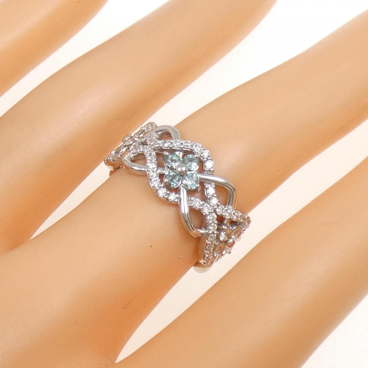 PT900 フラワー アレキサンドライト リング