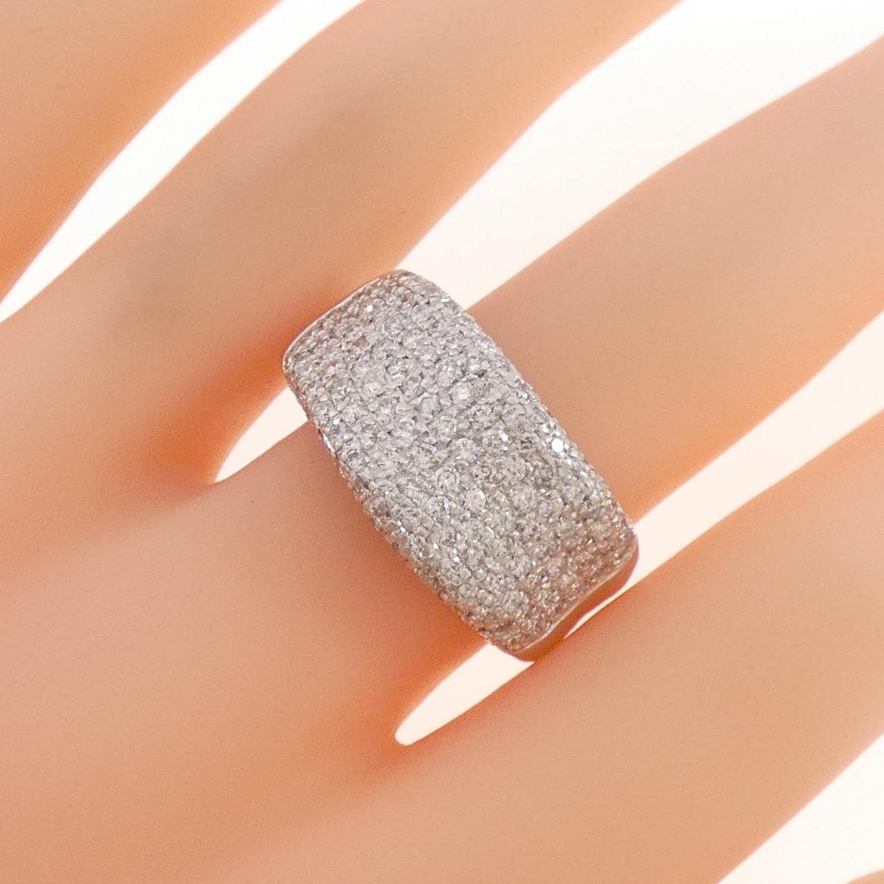 K18WG パヴェ ダイヤモンド リング 1.332CT