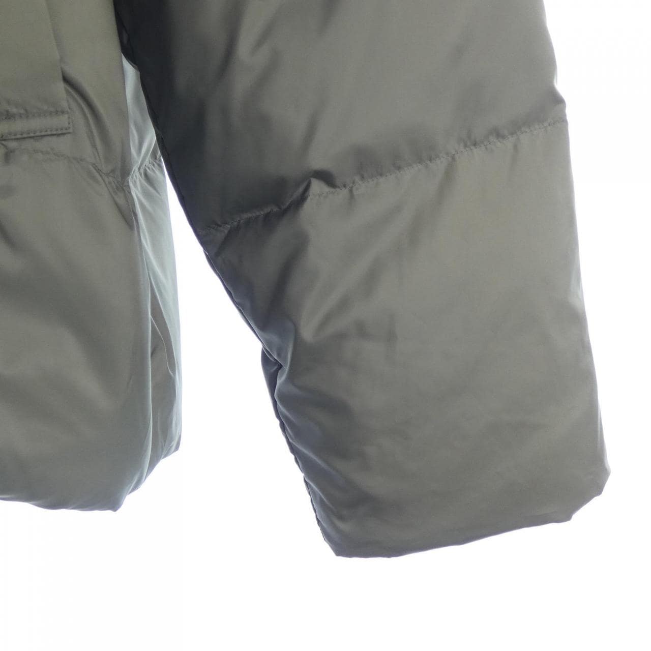 ニジュウサンク 23区 ダウンジャケット