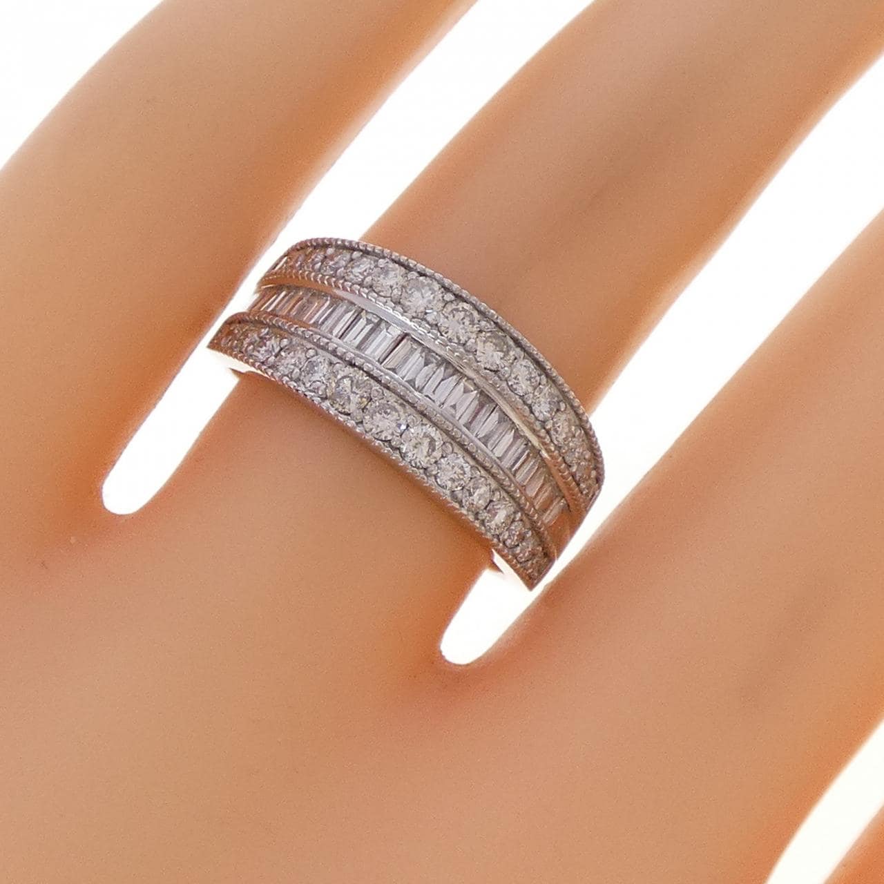 PT900 ダイヤモンド リング 1.00CT