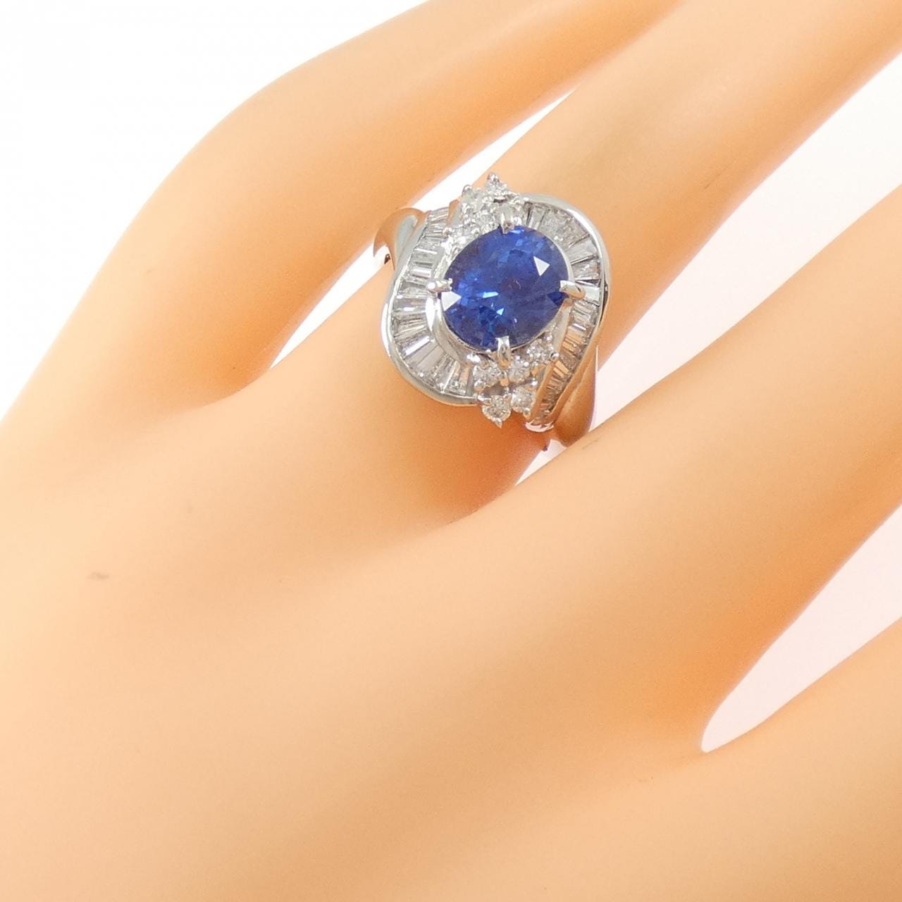 PT900 サファイヤ リング 2.25CT