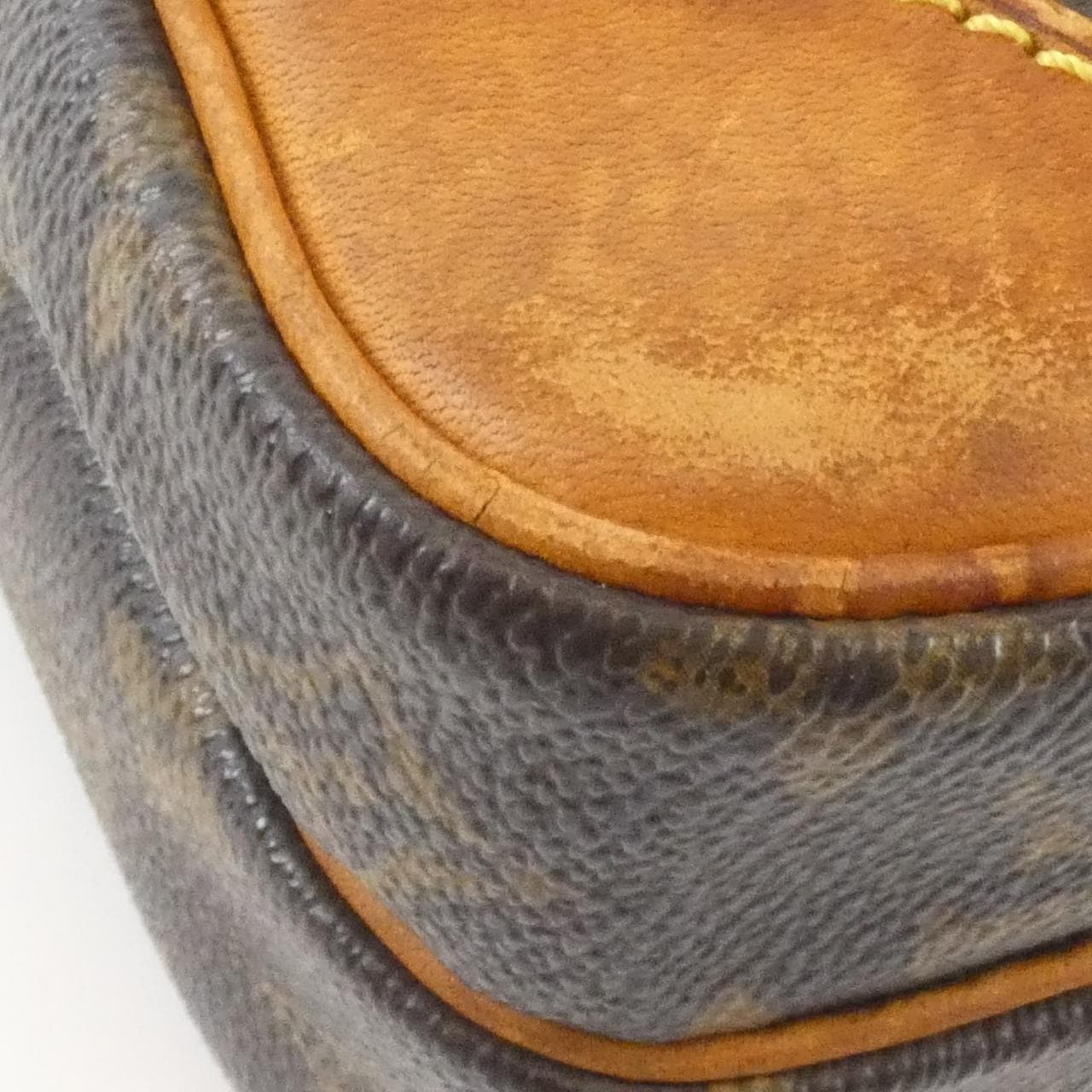 ルイヴィトン モノグラム アマゾン M45236 ショルダーバッグ