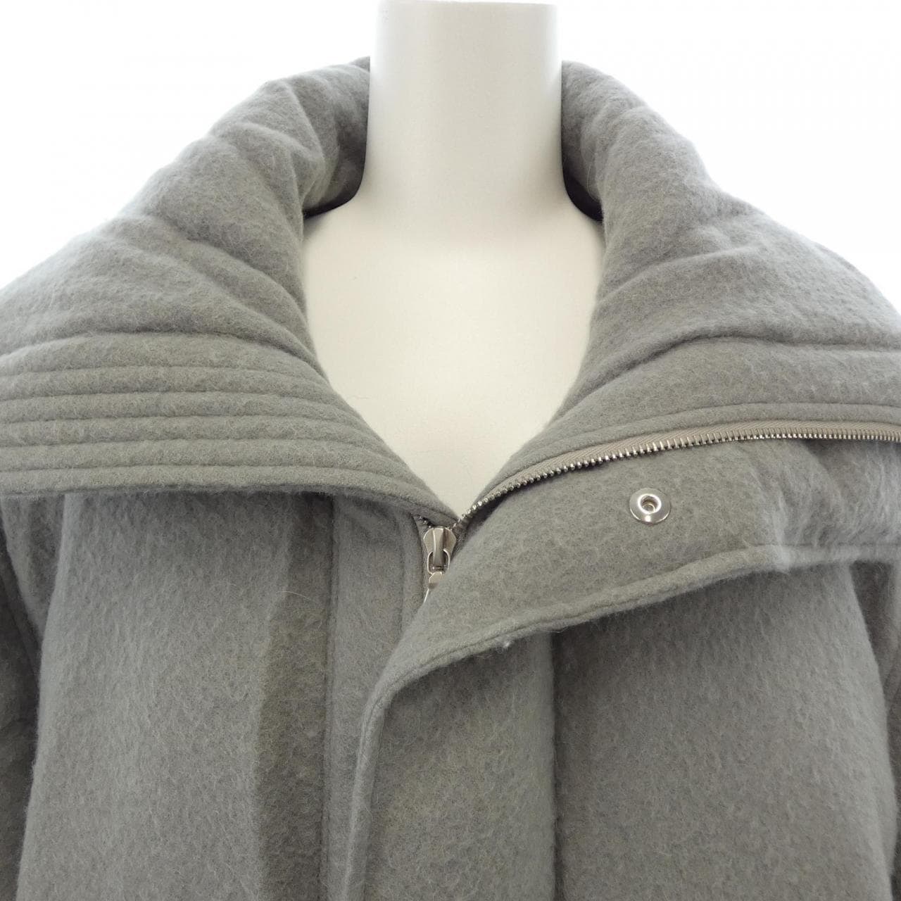 オーラリー AURALEE ダウンジャケット