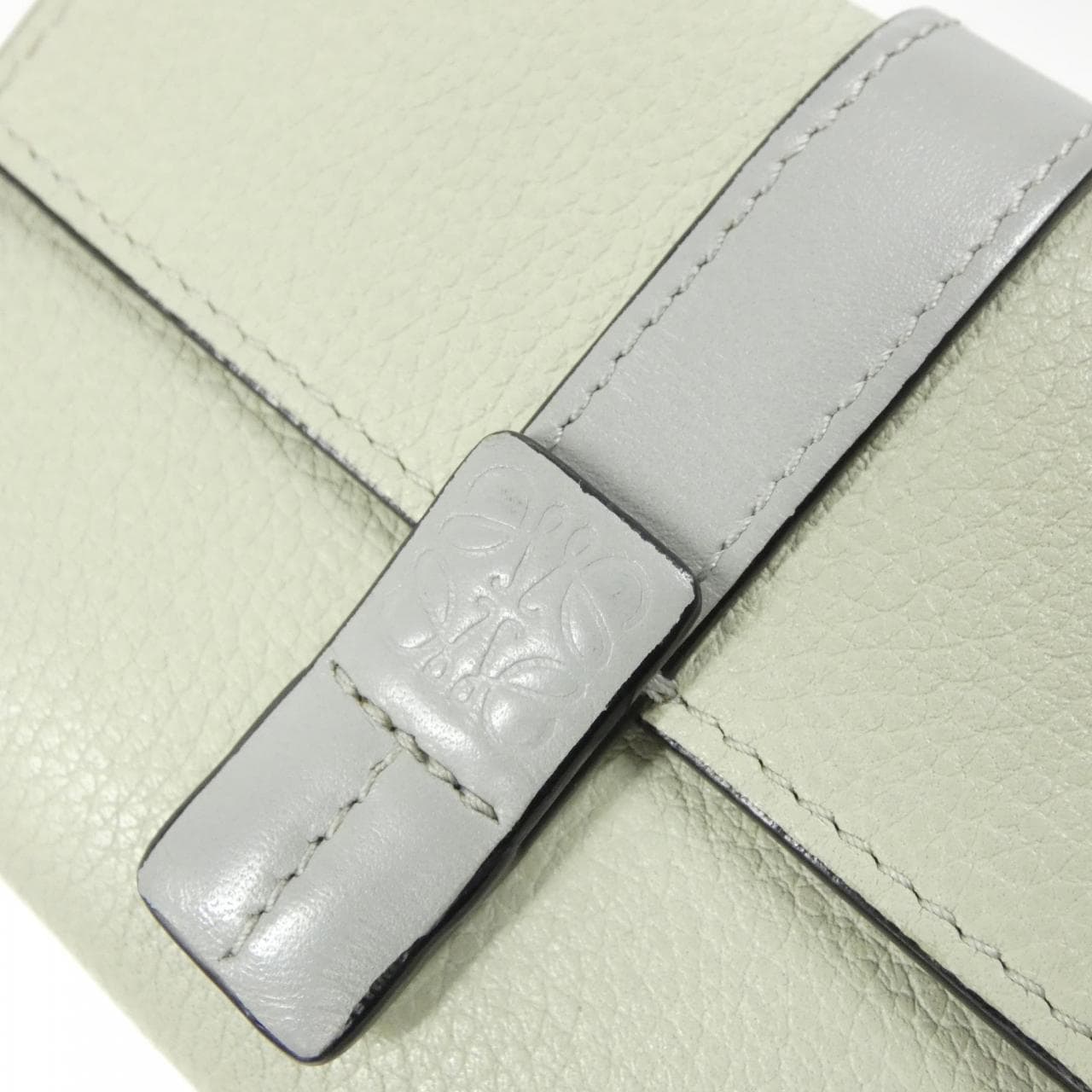 ロエベ C660S86X01 財布