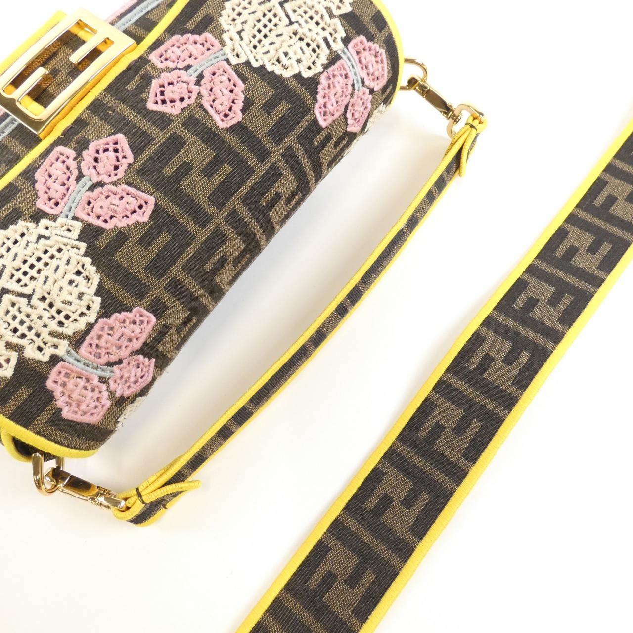 FENDI Baguette 8BR600 AF2T 单肩包