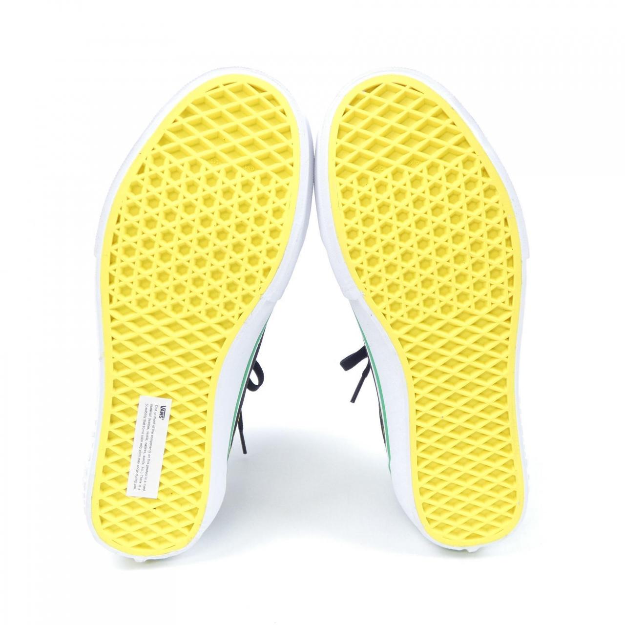 バンズ VANS スニーカー
