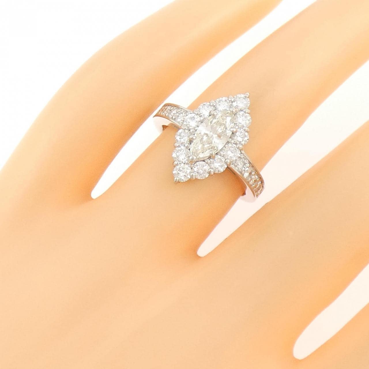 PT900 ダイヤモンド リング 0.573CT