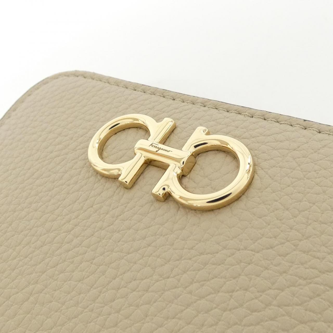 【新品】サルヴァトーレフェラガモ 22 0406 コインケース