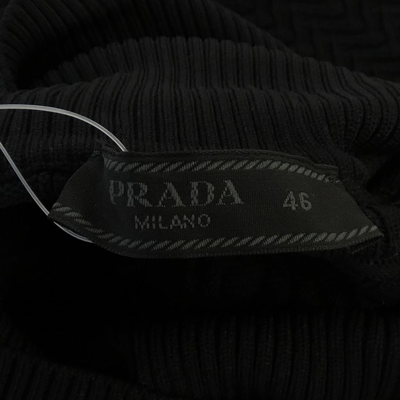 プラダ PRADA トライアングルロゴ UMR605 SOOO 15G0 ニット