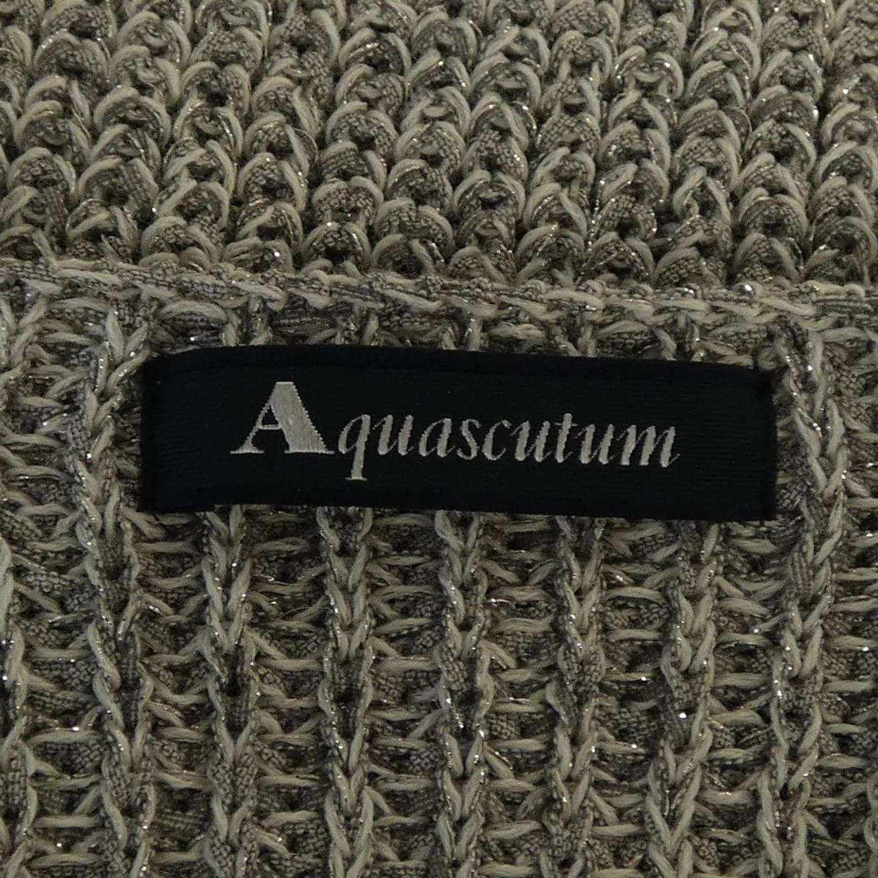 アクアスキュータム Aquascutum ニット