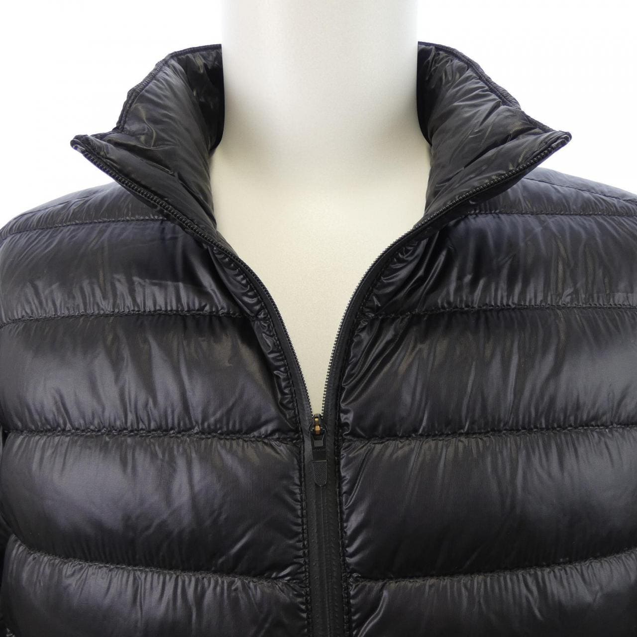 モンクレール MONCLER VOSGES ダウンジャケット