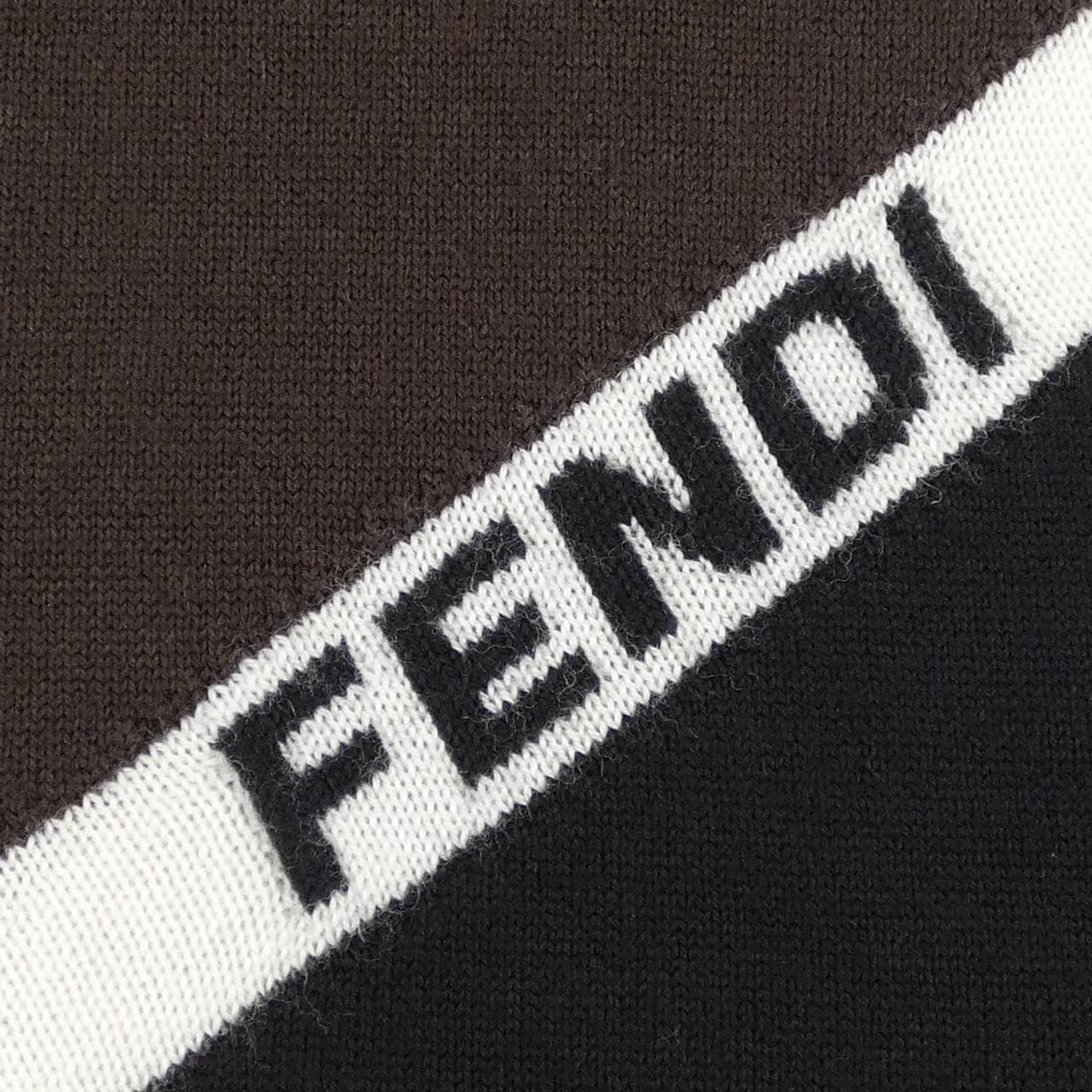 フェンディ FENDI MUFFLER