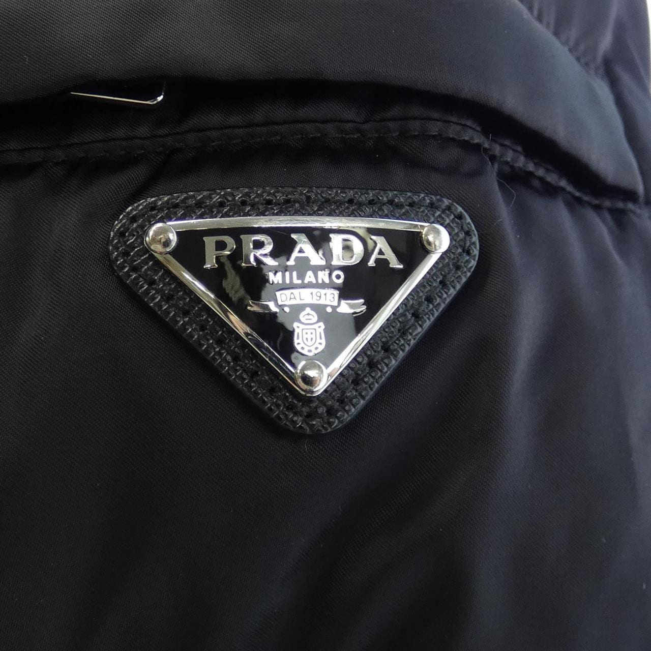 プラダ PRADA ダウンコート