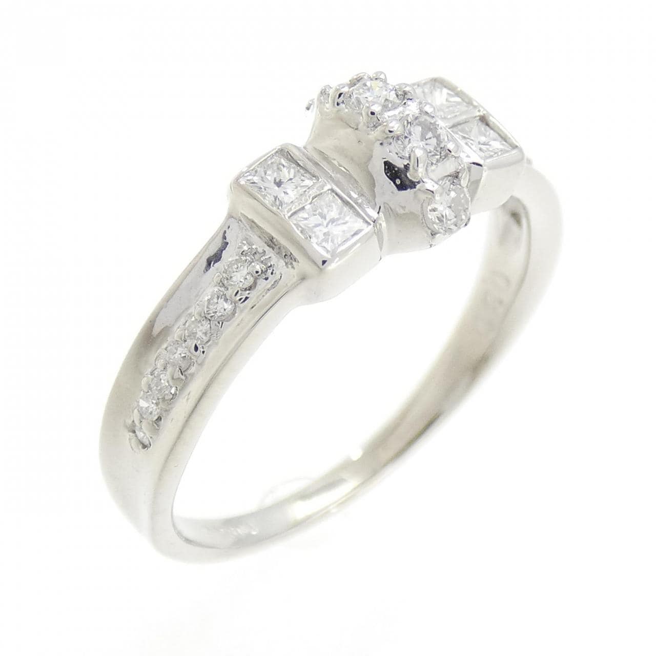 PT900 ダイヤモンド リング 0.30CT