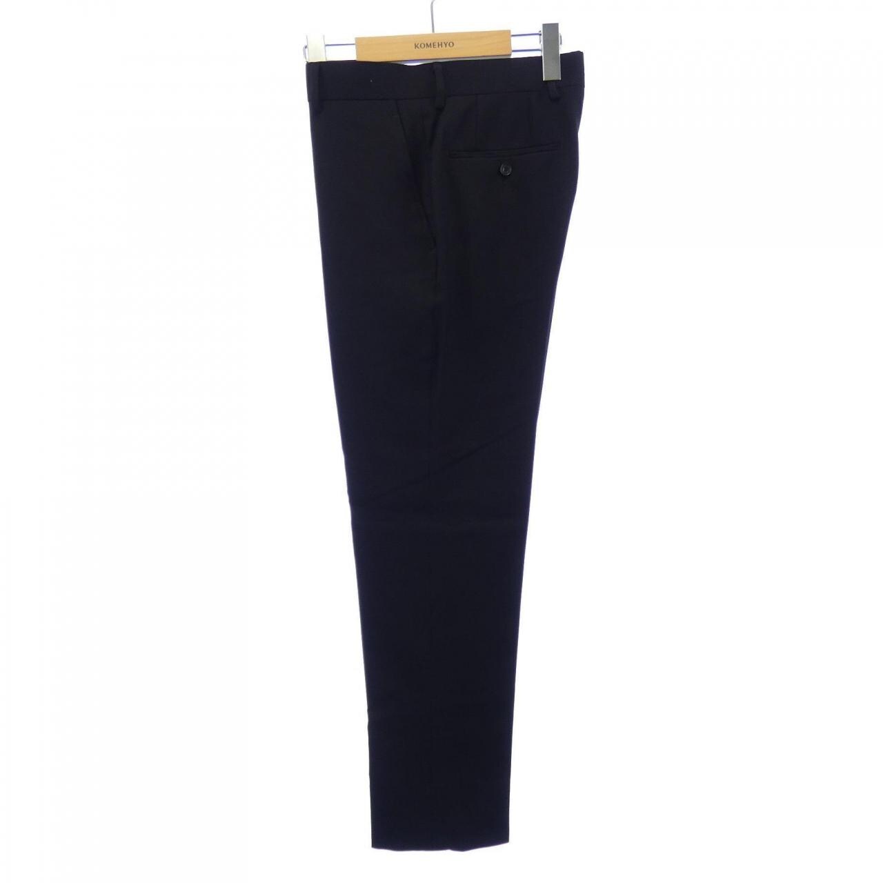 ゴタイリク GOTAIRIKU スーツ