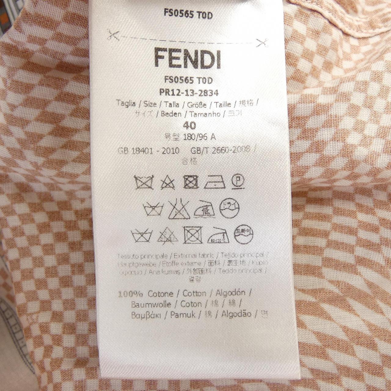 フェンディ FENDI FS0565 T0D S／Sシャツ