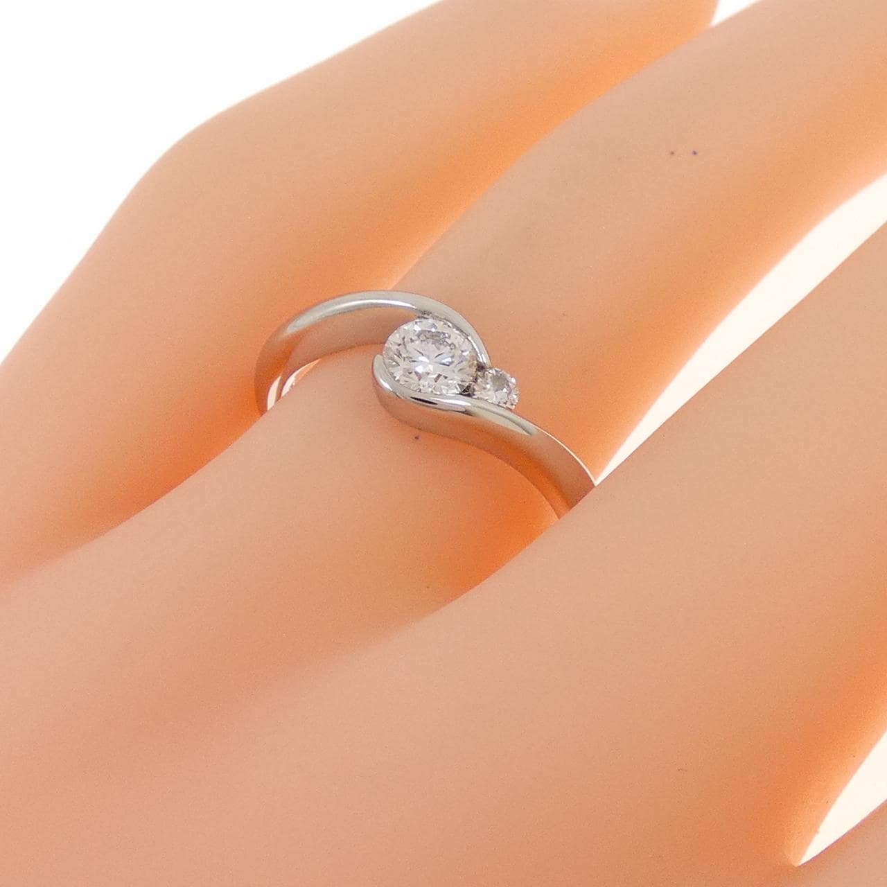 PT900 ダイヤモンド リング 0.322CT D SI1 3EXT H＆C