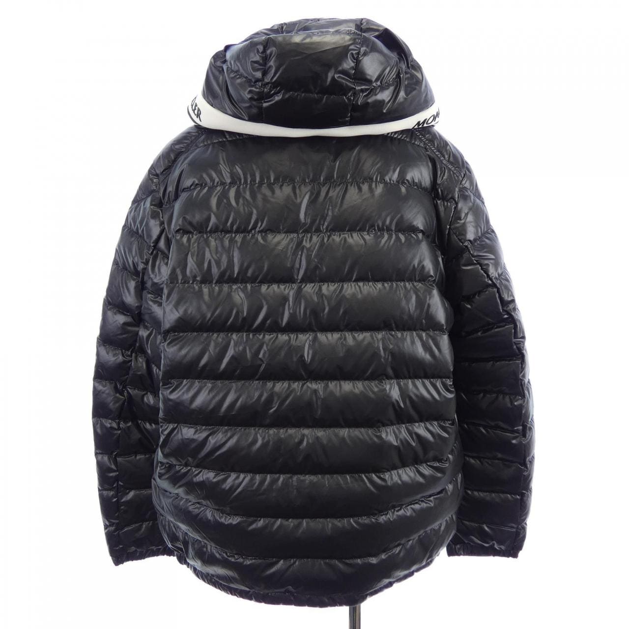 モンクレール MONCLER CORNOUR ダウンジャケット