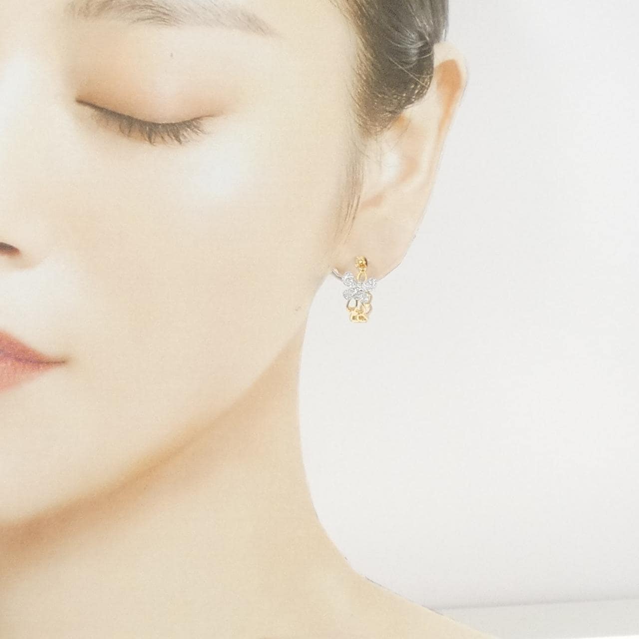 750YG/750WG バタフライ ダイヤモンド ピアス 0.24CT